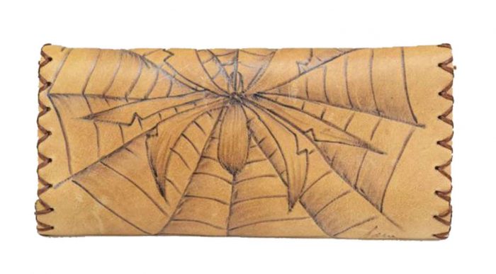 Καπνοθήκη Tαμπά Δερμάτινη Χειροποίητη Πυρογραφία ''Αράχνη Με Ιστό'' Casual - fmk-119 - Image 3