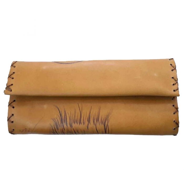 Καπνοθήκη Tαμπά Δερμάτινη Χειροποίητη Πυρογραφία ''Λύκος'' Casual - fmk-989 - Image 3